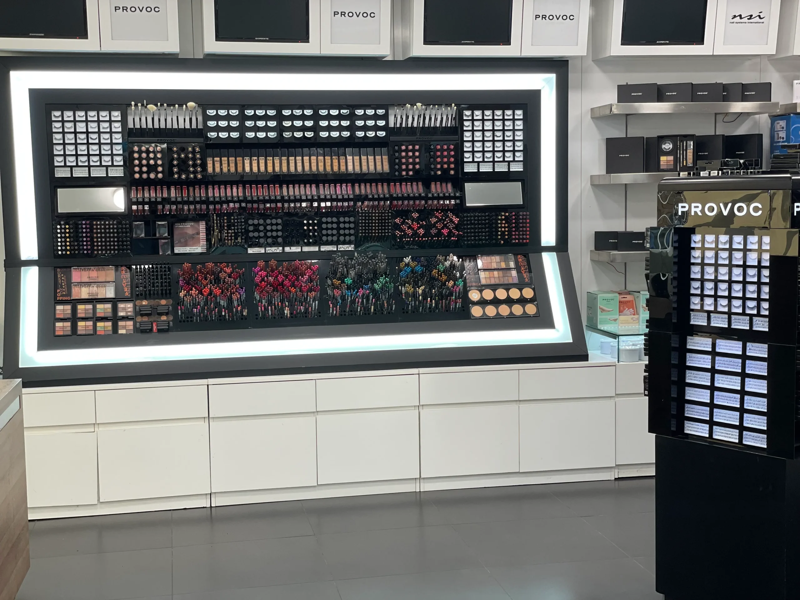 Proffesional Showroom 2